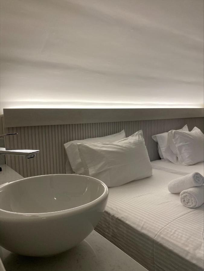 Barbie Hotel Apartments เอียลิซอส ภายนอก รูปภาพ