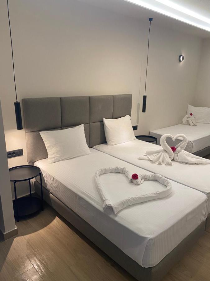 Barbie Hotel Apartments เอียลิซอส ภายนอก รูปภาพ